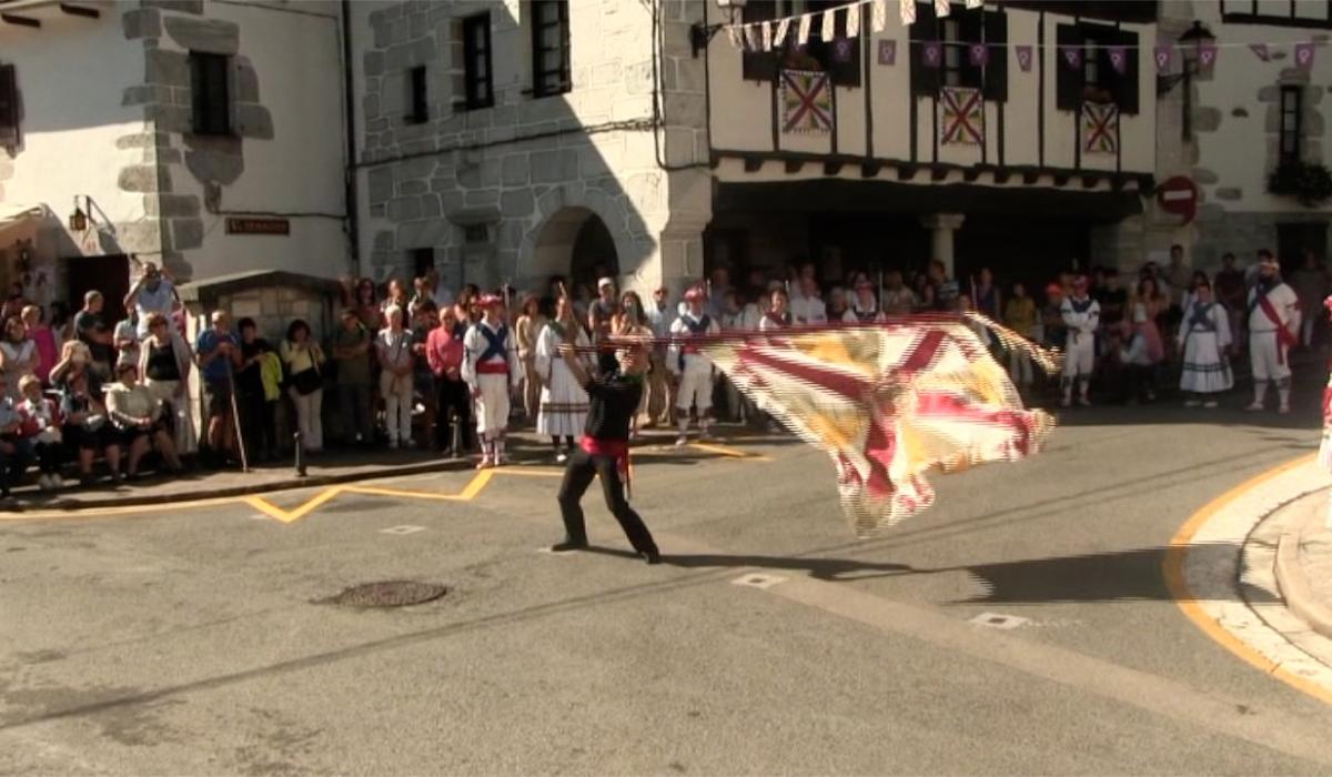 Bandera arbola Igantzi